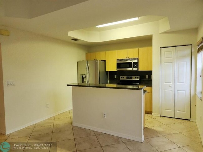 Building Photo - 4929 Windward Way