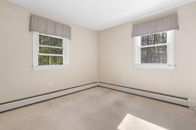 Building Photo - 11 Beebe Ln