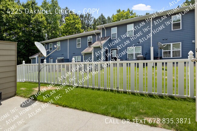 Building Photo - 4225 Oaknoll Cir