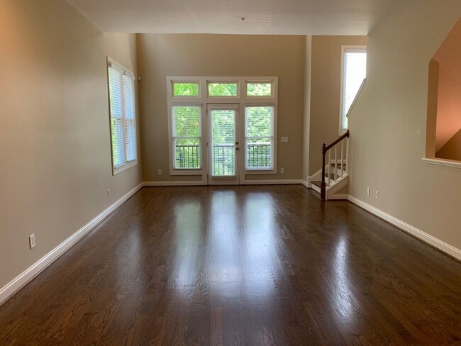 Building Photo - Stylish Germantown Townhome - Walkable Neighborhood