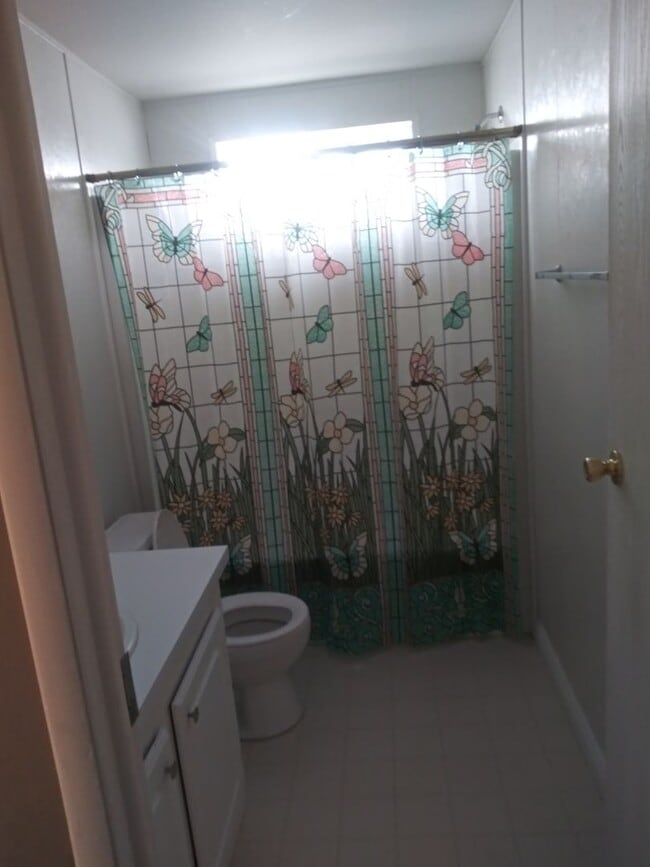 Building Photo - 3 Bed Manufactured Home Silver Springs