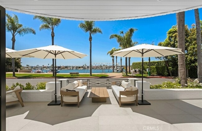 Building Photo - 2401 Bayshore Dr