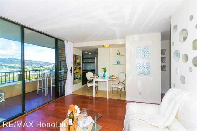 Building Photo - 2 br, 1 bath House - 2121 Ala Wai Blvd. #1503