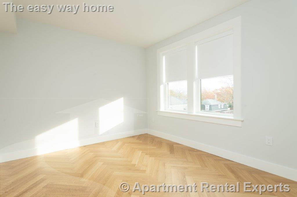 Building Photo - 19 A Forest St