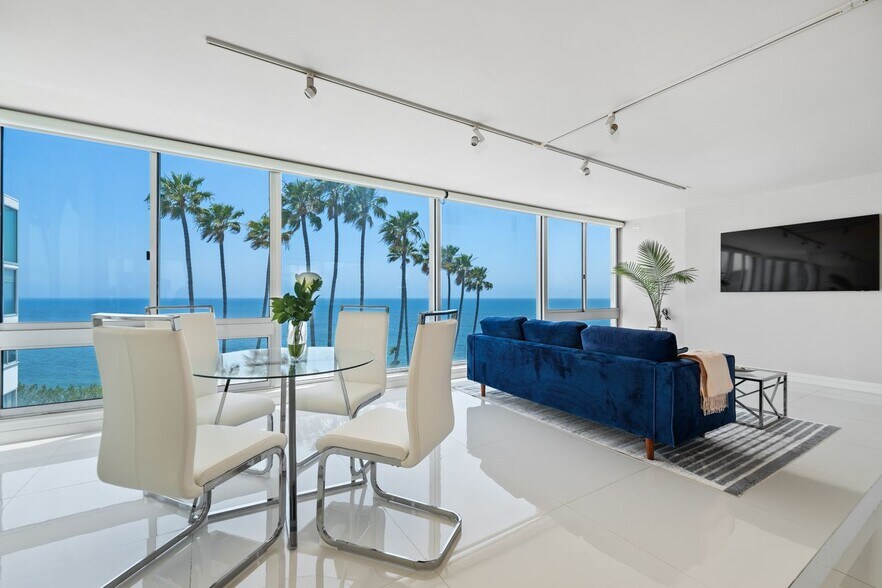 Building Photo - 17368 W Sunset Blvd