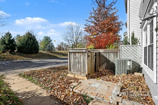 Building Photo - 19009 Crosstie Terrace