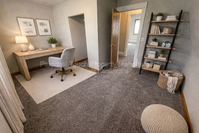 Building Photo - 1705 11th Ave N