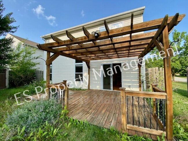 Building Photo - 7310 Parklake Pl