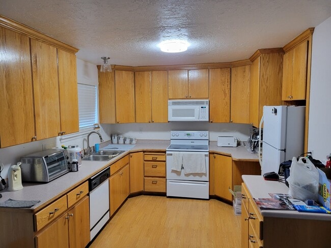 Building Photo - 1668 S 450 W