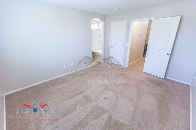 Building Photo - 2218 N 77th Dr