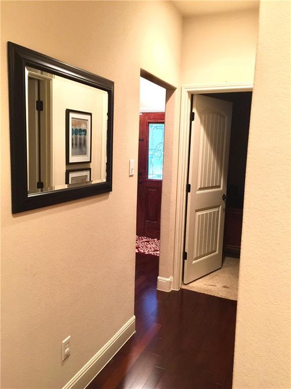 Building Photo - 10052 Janet Loop