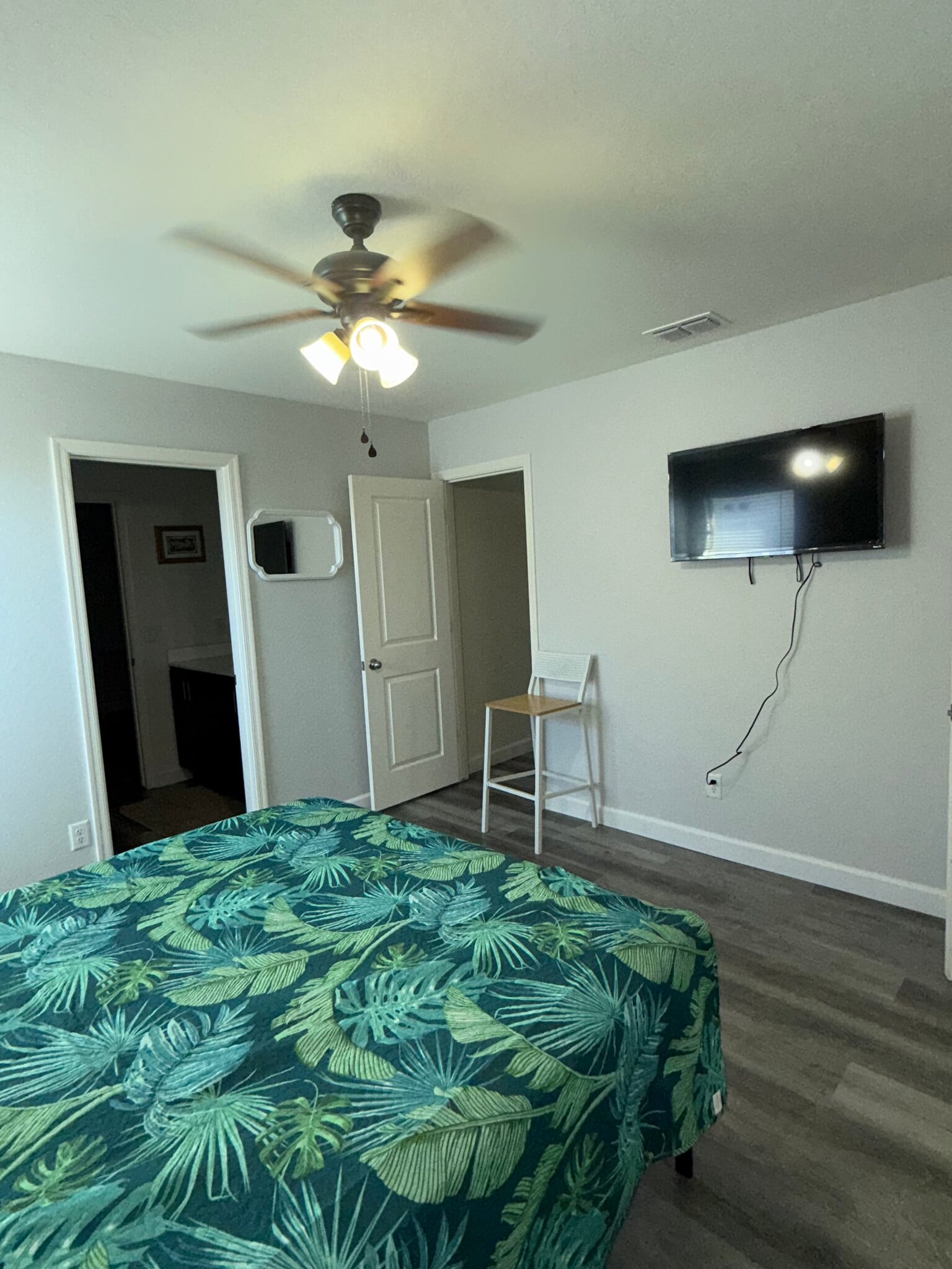 Upstairs Duo Suite #1 - 19996 W Mesquite Dr