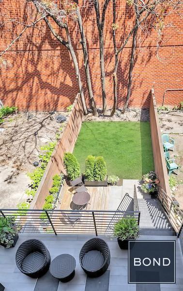 Building Photo - TURN KEY HARLEM TOWNHOUSE FOR RENT