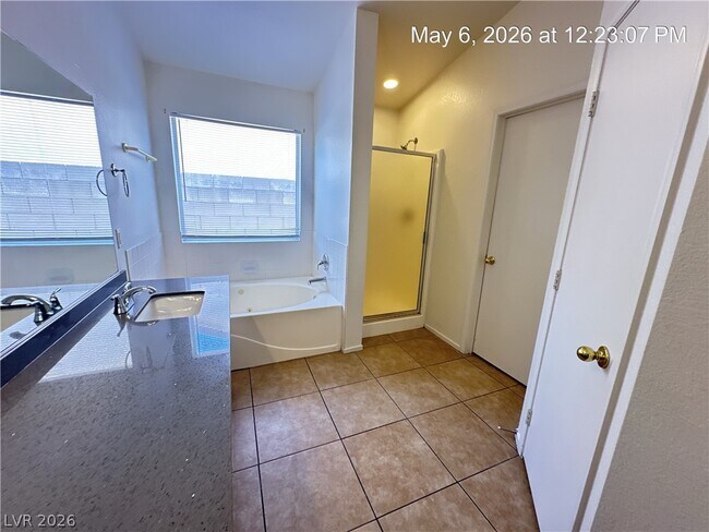 Building Photo - 916 Melic Way