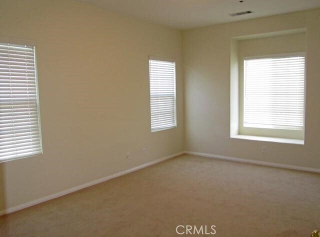 Building Photo - 46 Strawflower St