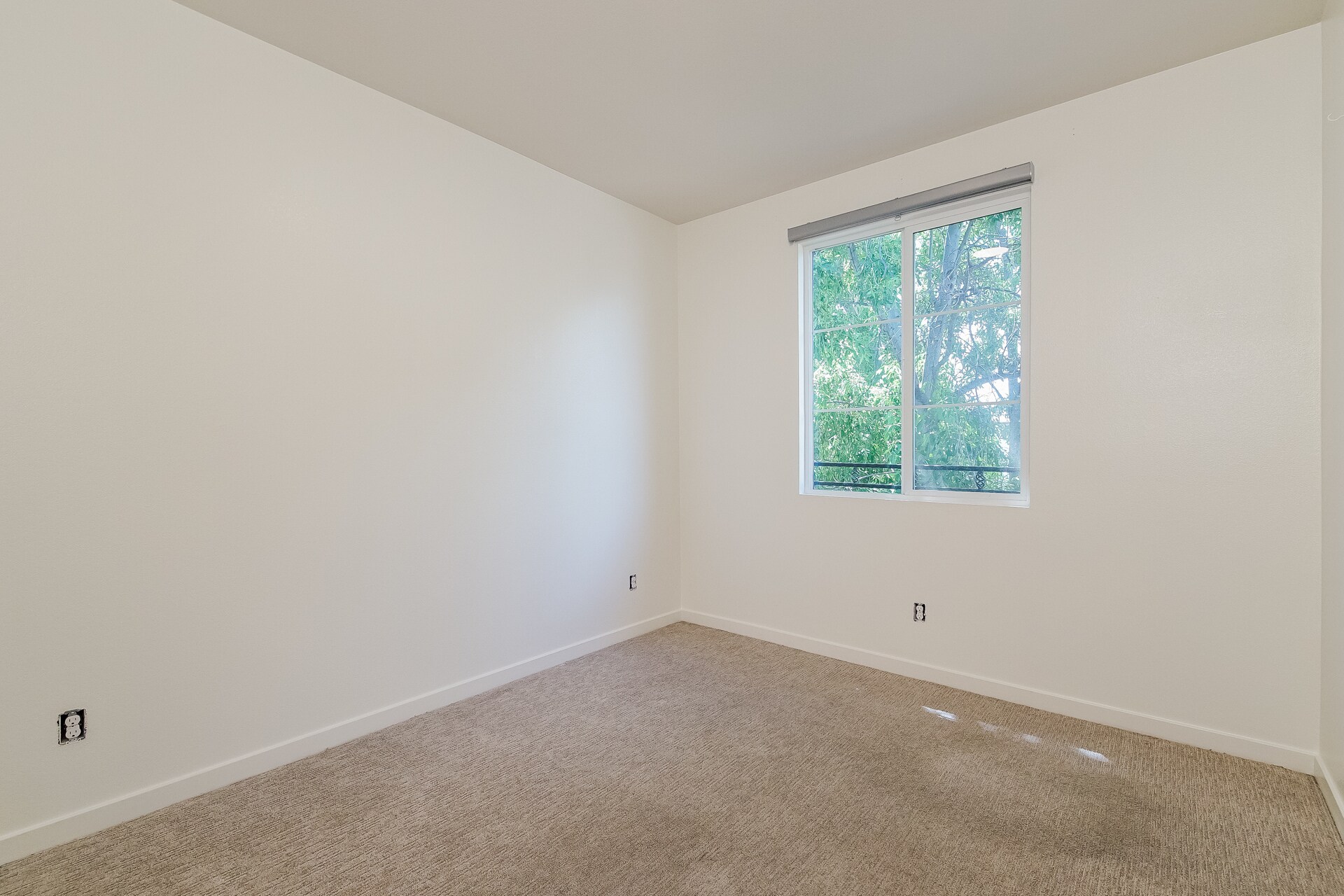 Building Photo - 8255 Sophie Ct