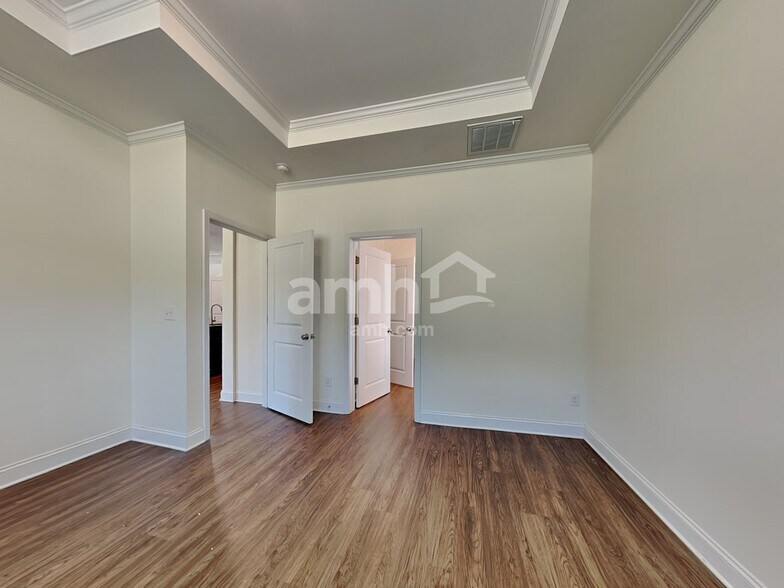 Building Photo - 13021 Wishsong Ct