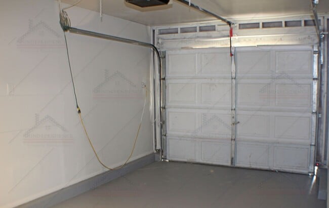Building Photo - Four Bedroom, Rehabbed Ranch in Germantown!