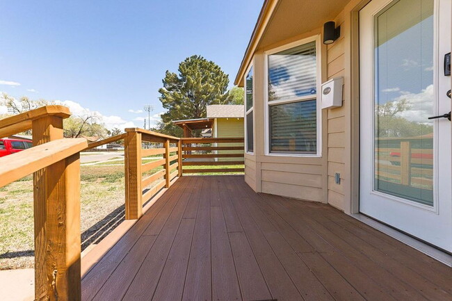 Building Photo - Cute 2 Bedroom Close to Texas Tech