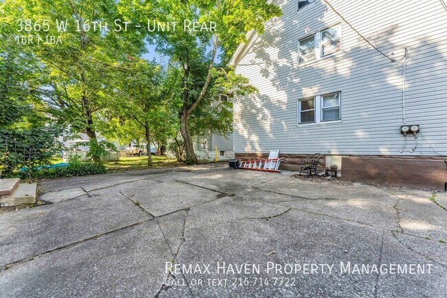 Building Photo - 3865 W 16th St