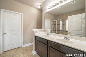 Building Photo - 12911 White Oak Mill