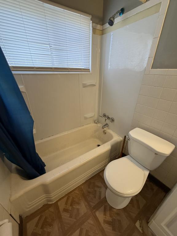 Building Photo - 3028 Northgate Ave