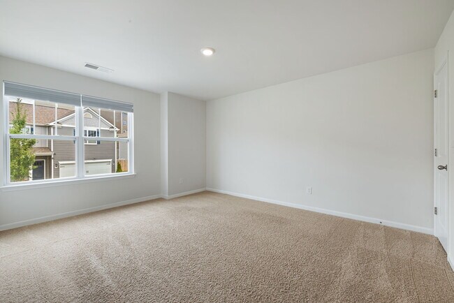 Building Photo - 206 Marathon Ln