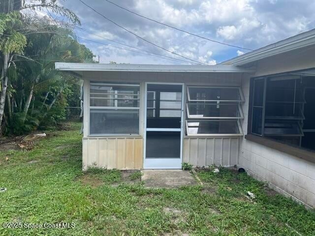 Building Photo - 978 Nagle Dr