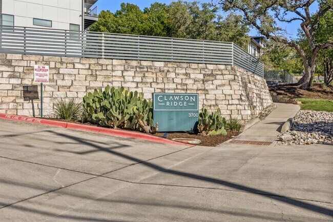 Building Photo - 3700 Clawson Rd