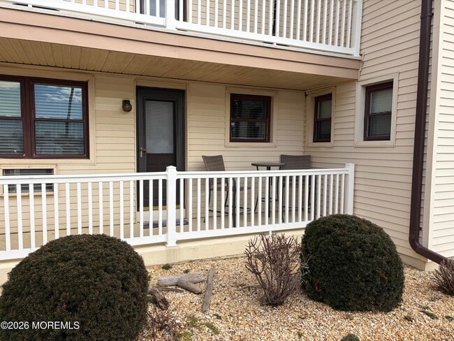 Building Photo - 135 Wharfside Dr