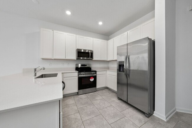 Building Photo - 3295 Laurent Lp