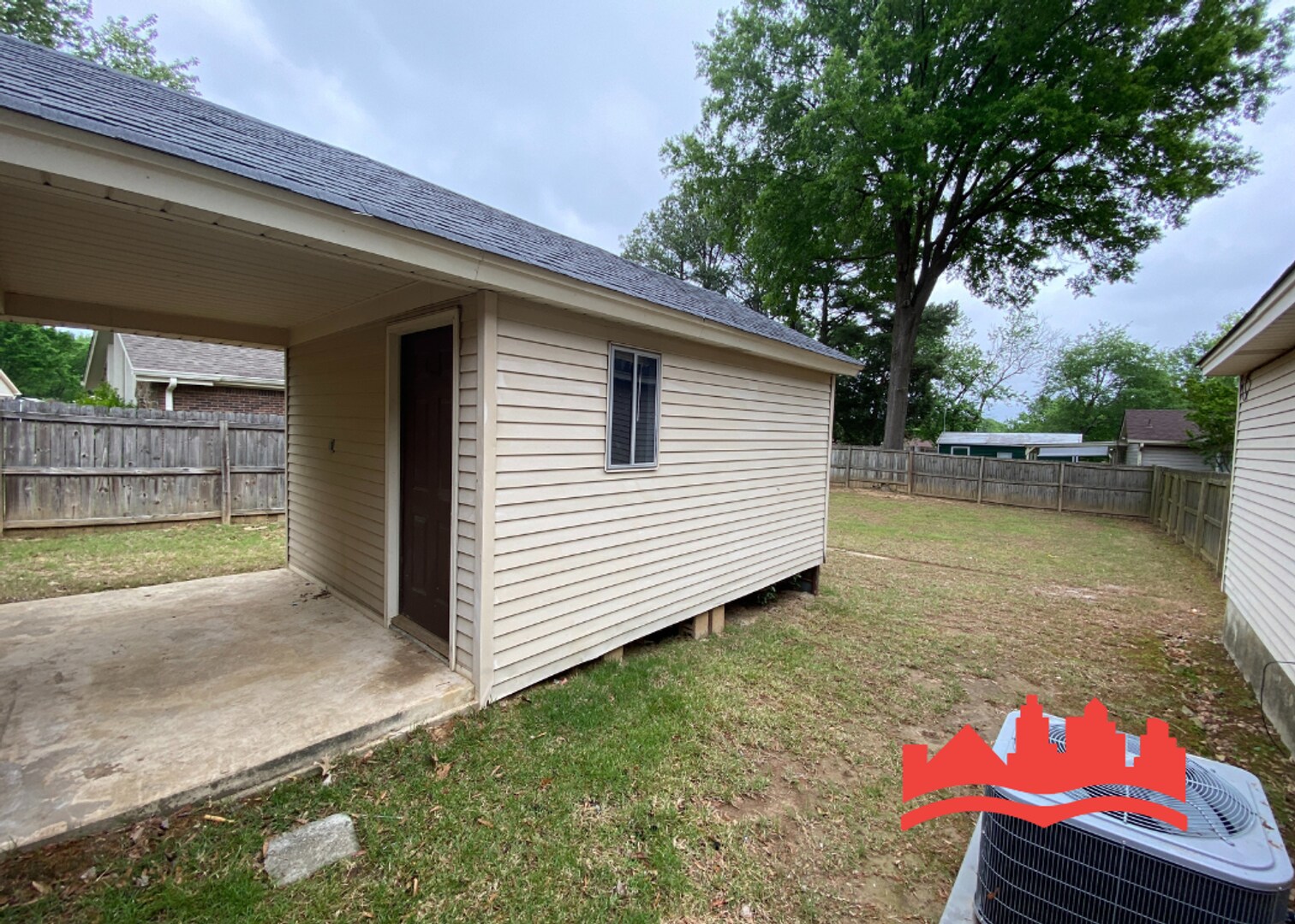 Building Photo - 7136 Devine St