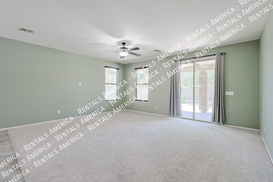 Building Photo - 15611 W Westview Dr