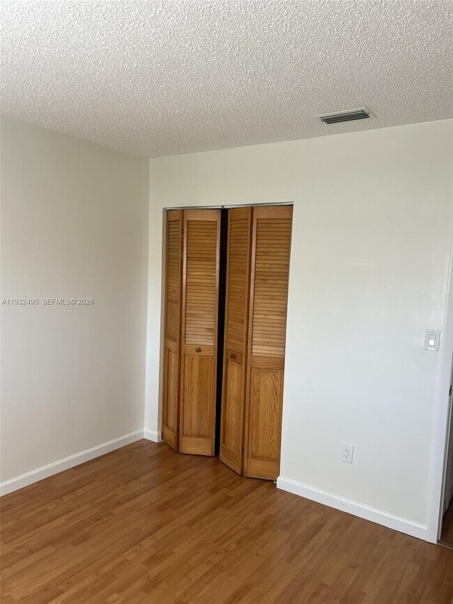 Building Photo - 13929 SW 102nd Terrace