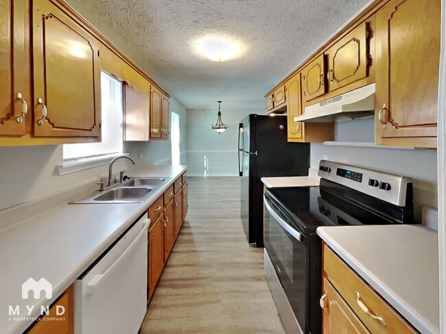 Building Photo - 48 Colby Ct