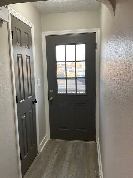 Building Photo - 6306 N 2nd St