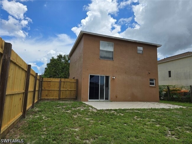Building Photo - 26760 Silverado E Dr