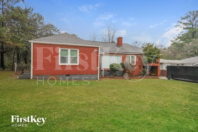 Building Photo - 1648 Columbia Dr