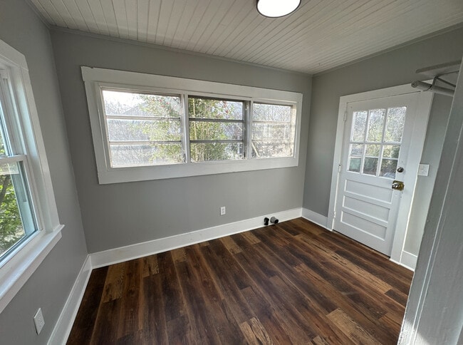 Building Photo - 3112 Peebles Dr