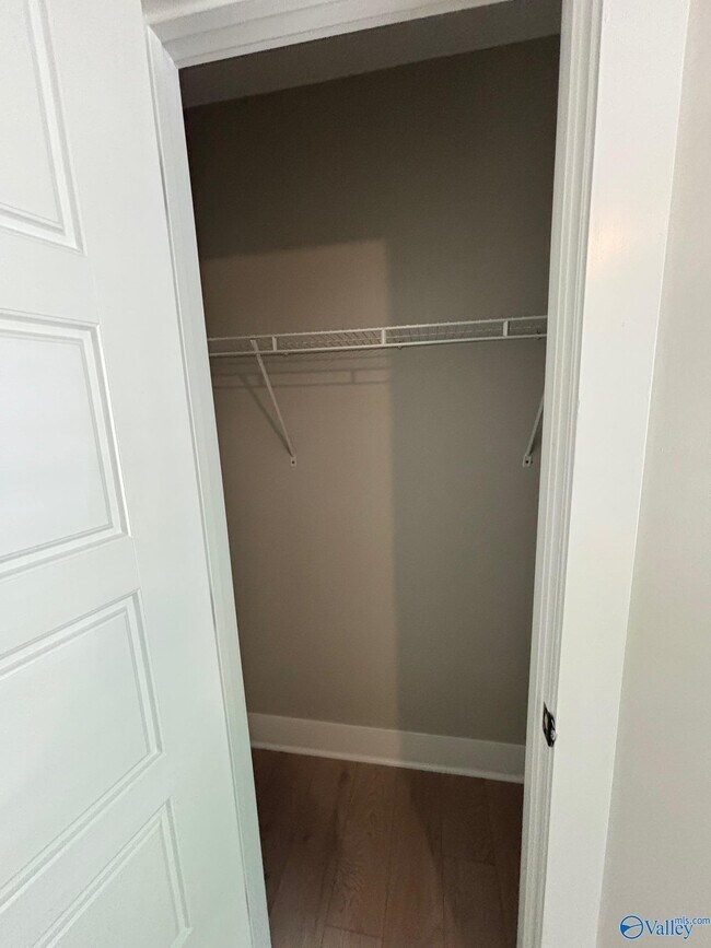 Building Photo - 245 Pine Ridge Rd