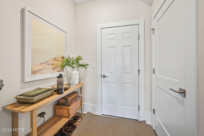 Building Photo - 4039 Heron Dr
