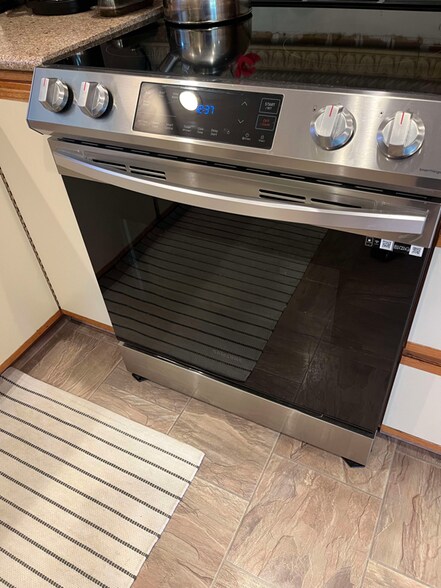 Building Photo - 4120 Pomona Way