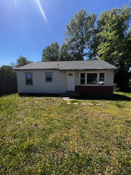 Primary Photo - 804 Barbee Ave