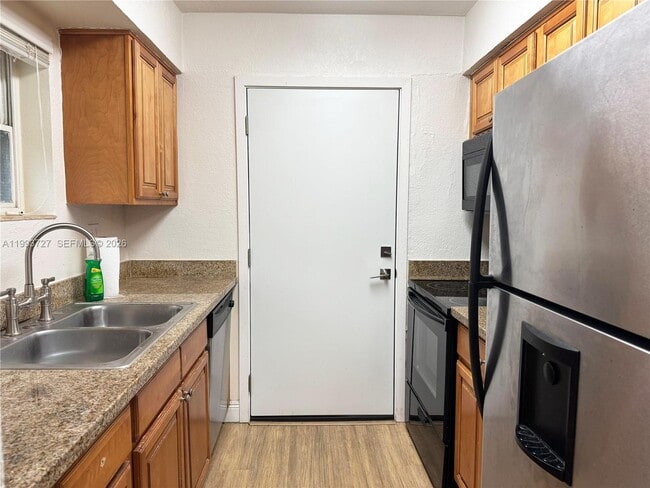 Building Photo - 8475 SW 94th St