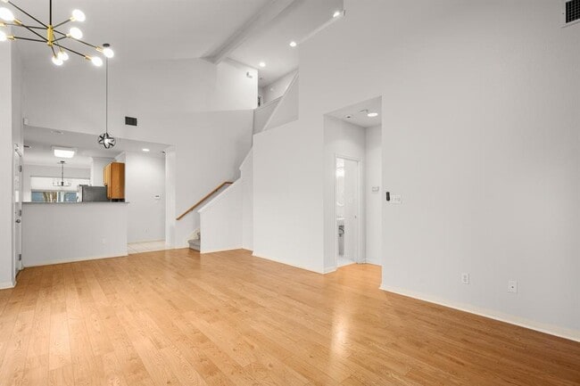 Building Photo - 7500 Shadowridge Run