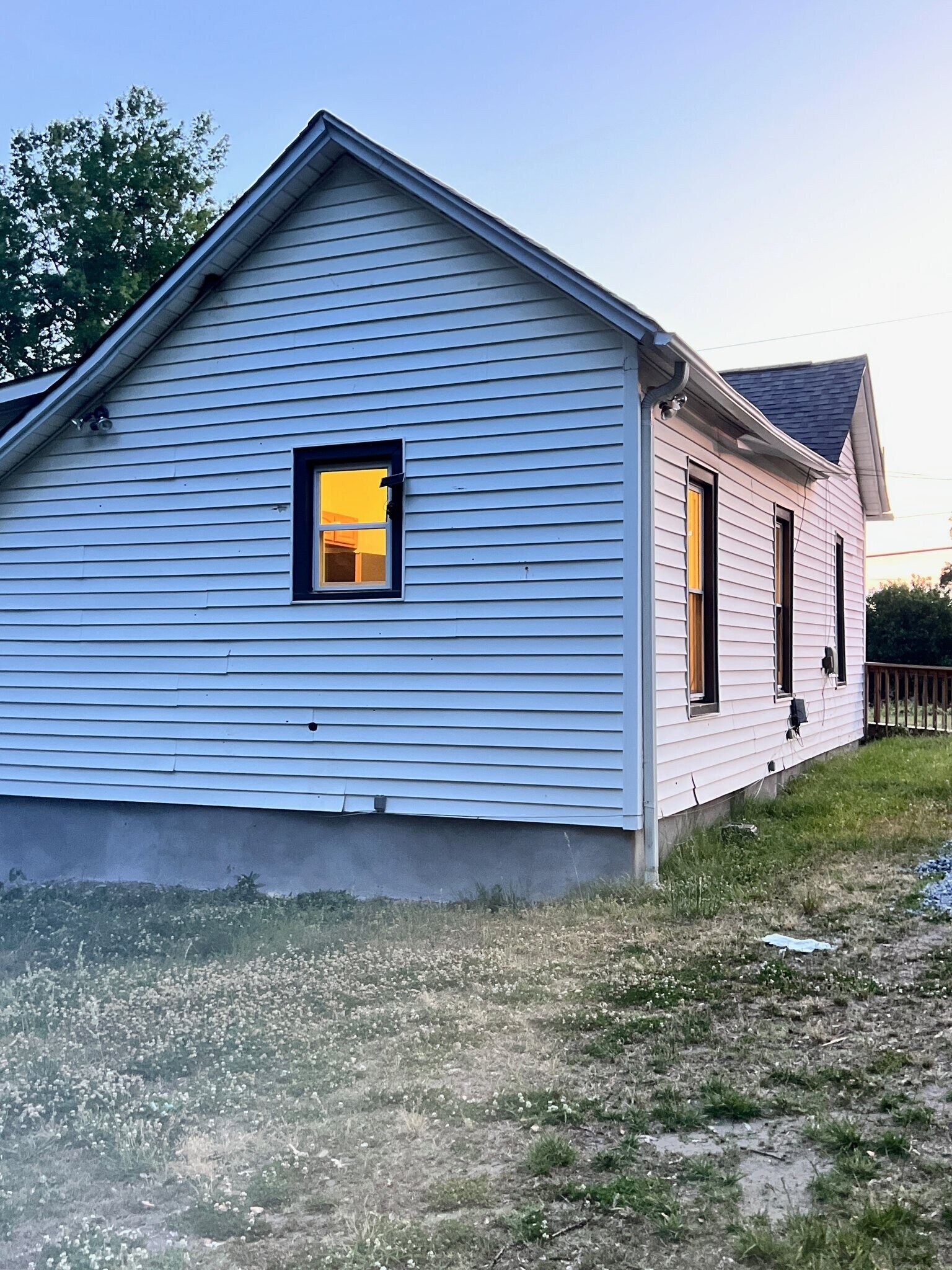 Building Photo - 1303 N Jackson Ave