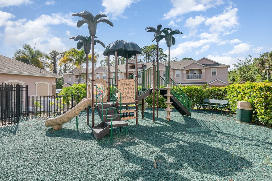 Building Photo - 4037 Meander Plz