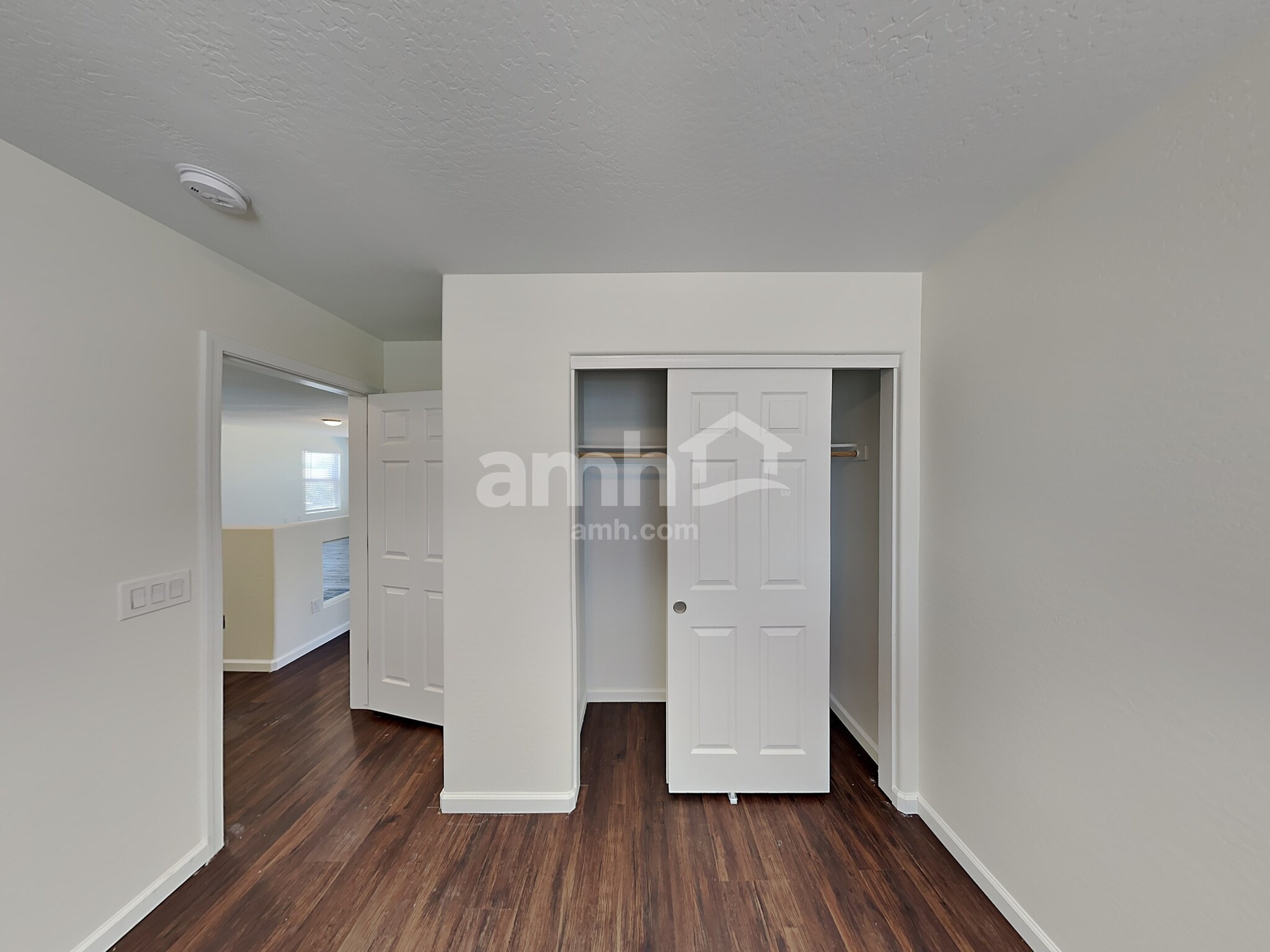 Building Photo - 31352 N Shale Dr