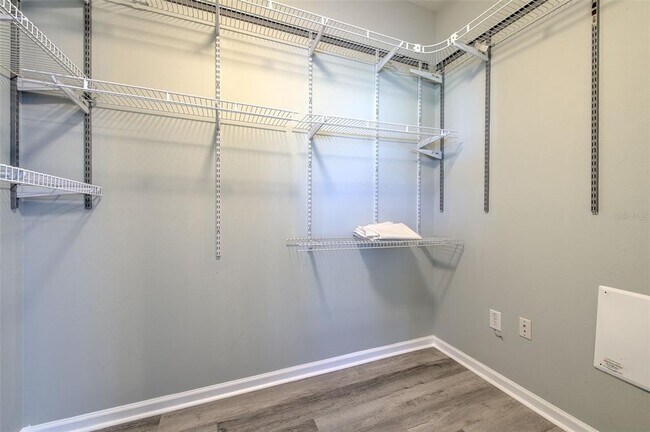 Building Photo - 5046 Gato Del Sol Cir