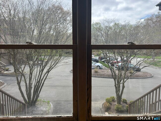 Building Photo - 17 Eagle Rock Cir